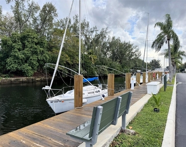 6219 Bay Club Drive - Photo Thumbnail 24