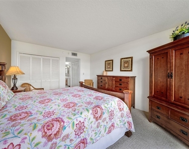 801 Cypress Boulevard - Photo Thumbnail 12