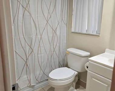 8590 Sunrise Lakes Boulevard - Photo Thumbnail 9