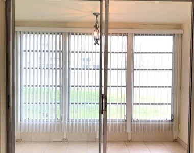 8590 Sunrise Lakes Boulevard - Photo Thumbnail 7
