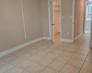 8590 Sunrise Lakes Boulevard - Photo Thumbnail 13