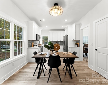 6923 Cascade Dream Court - Photo Thumbnail 10