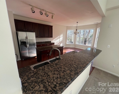 5002 Fine Robe Drive - Photo Thumbnail 8