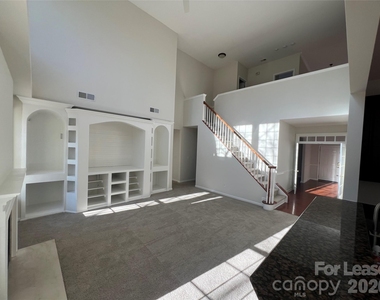 5002 Fine Robe Drive - Photo Thumbnail 11