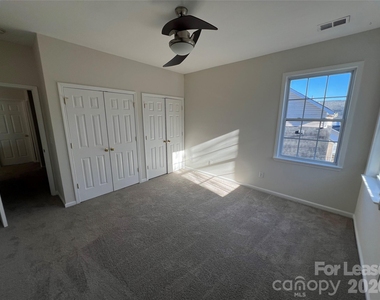 5002 Fine Robe Drive - Photo Thumbnail 22