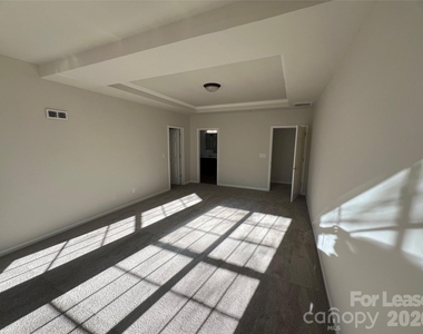5002 Fine Robe Drive - Photo Thumbnail 16