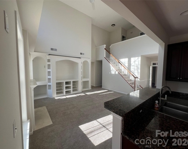 5002 Fine Robe Drive - Photo Thumbnail 9