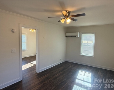 2203 Highland Street - Photo Thumbnail 3