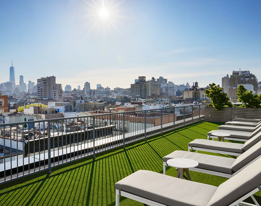 East 13th Street, New York, NY 10009 - Photo Thumbnail 8