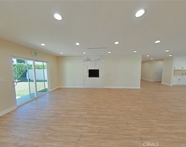 17633 Nordhoff - Photo Thumbnail 3