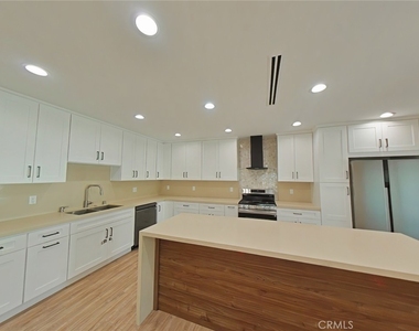 17633 Nordhoff - Photo Thumbnail 7