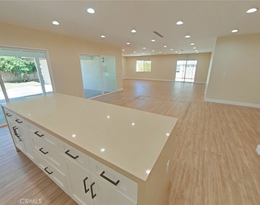 17633 Nordhoff - Photo Thumbnail 9