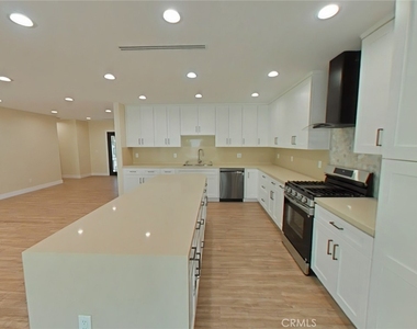 17633 Nordhoff - Photo Thumbnail 8