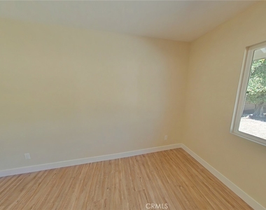 17633 Nordhoff - Photo Thumbnail 13