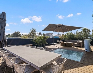207 Hollister Avenue - Photo Thumbnail 36