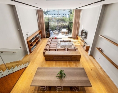 207 Hollister Avenue - Photo Thumbnail 31