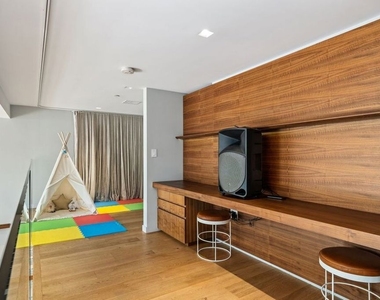 207 Hollister Avenue - Photo Thumbnail 30