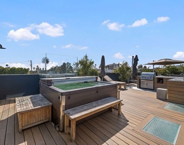 207 Hollister Avenue - Photo Thumbnail 33