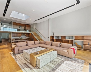207 Hollister Avenue - Photo Thumbnail 11