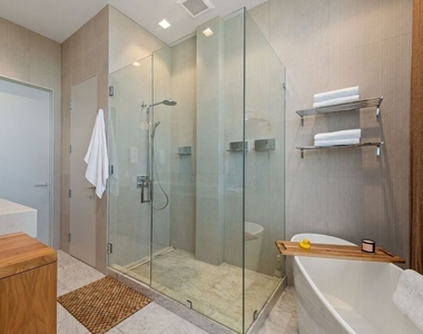 207 Hollister Avenue - Photo Thumbnail 27