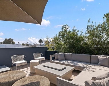 207 Hollister Avenue - Photo Thumbnail 39