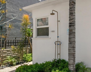 805 Brighton Court - Photo Thumbnail 16
