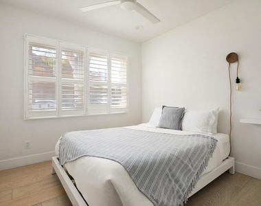805 Brighton Court - Photo Thumbnail 26
