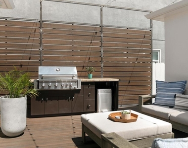 805 Brighton Court - Photo Thumbnail 3