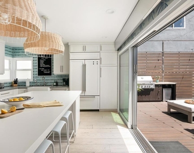 805 Brighton Court - Photo Thumbnail 1