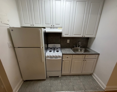 41-12 Elbertson Street - Photo Thumbnail 8