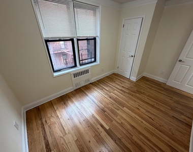 41-12 Elbertson Street - Photo Thumbnail 19