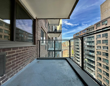 135 West 96th Street - Photo Thumbnail 4