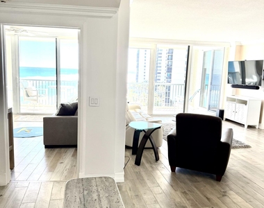 5400 N Ocean Drive - Photo Thumbnail 16