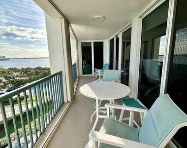 5400 N Ocean Drive - Photo Thumbnail 34