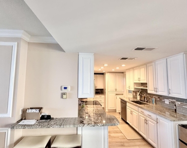 5400 N Ocean Drive - Photo Thumbnail 26