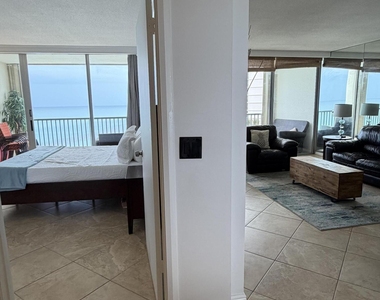 5400 N Ocean Drive - Photo Thumbnail 17