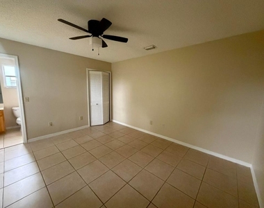 2342 Sw Bayshore Boulevard - Photo Thumbnail 16