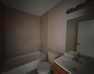 2342 Sw Bayshore Boulevard - Photo Thumbnail 9