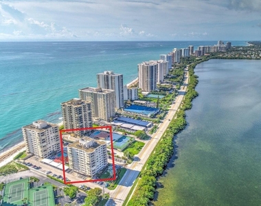 5480 N Ocean Drive - Photo Thumbnail 18