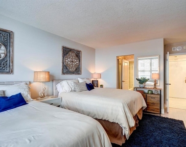5480 N Ocean Drive - Photo Thumbnail 14
