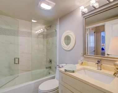 5480 N Ocean Drive - Photo Thumbnail 16