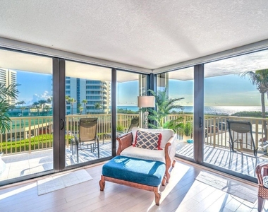 5480 N Ocean Drive - Photo Thumbnail 3