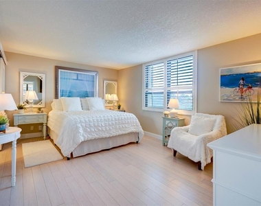 5480 N Ocean Drive - Photo Thumbnail 10