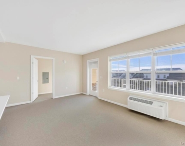 3 Meadows Lane - Photo Thumbnail 12