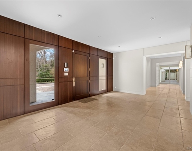 121 Piping Rock Road - Photo Thumbnail 1