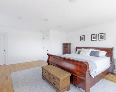 435 Luptons Point Road - Photo Thumbnail 27