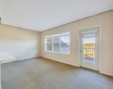 3 Meadows Lane - Photo Thumbnail 12