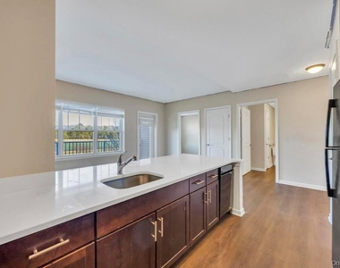 3 Meadows Lane - Photo Thumbnail 6