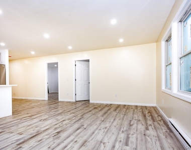 300 Highland Avenue - Photo Thumbnail 16