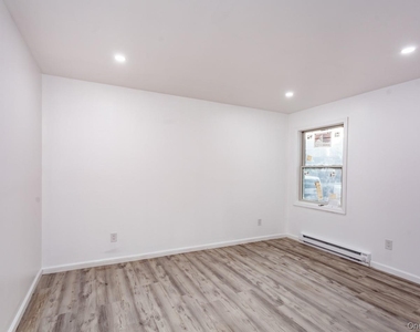 300 Highland Avenue - Photo Thumbnail 7